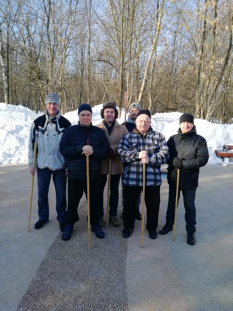 на утренней тренировке в парке Кусково